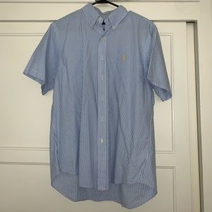 Seersucker stripped short sleeve button up shirt